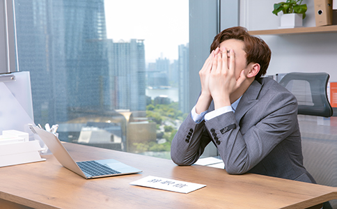 公司經(jīng)營(yíng)不下去了，到底零申報(bào)好？還是...