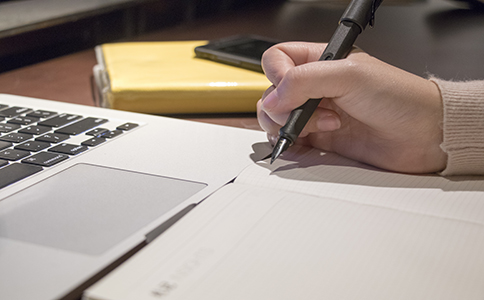 代辦商標(biāo)注冊(cè)的費(fèi)用是多少？