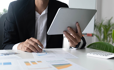 企業(yè)代理記賬收費(fèi)：標(biāo)準(zhǔn)、模式與選擇指...