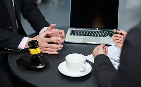 代理企業(yè)商標(biāo)注冊費(fèi)用要多少錢？